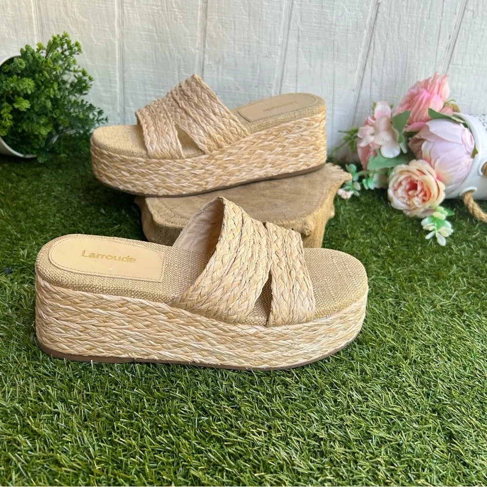 Larroudé Women's Ash Braided natural  Raffia Flatform Sandals size 6.5 like new